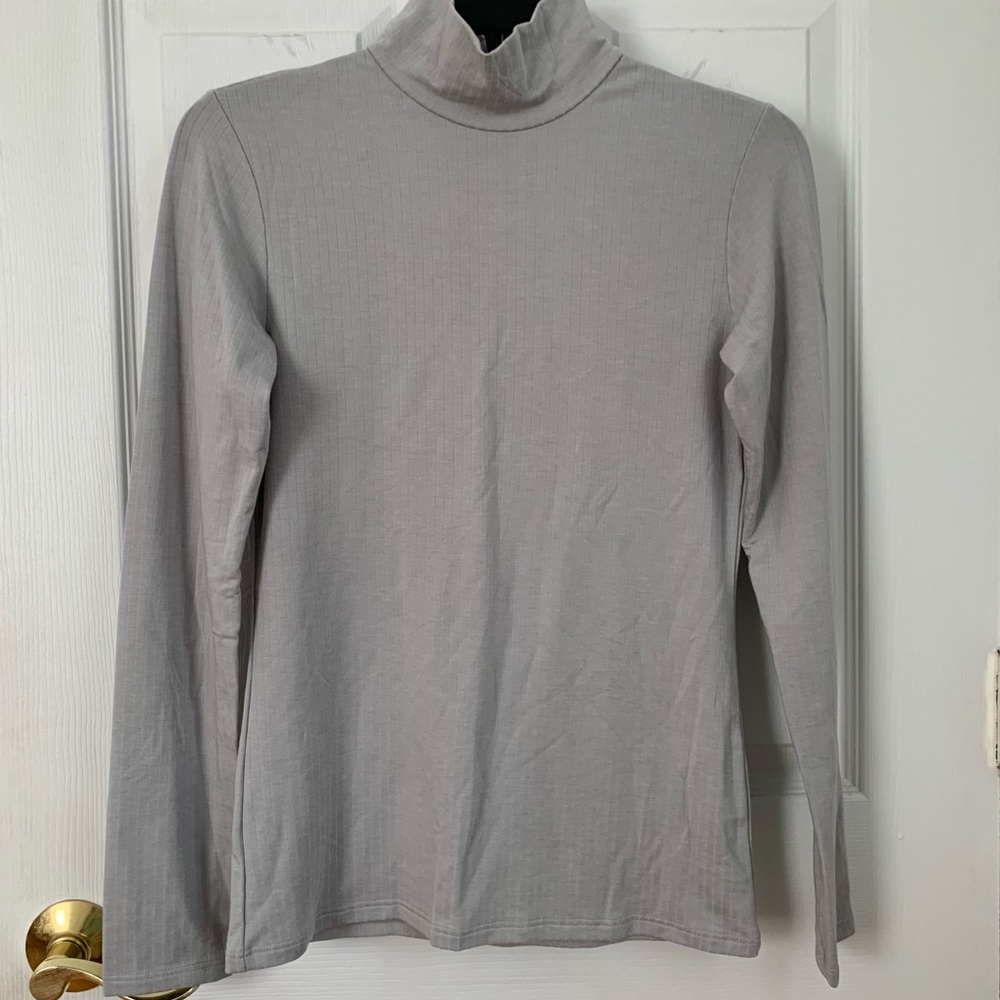 UNIQLO Heattech Extra Warm Turtleneck